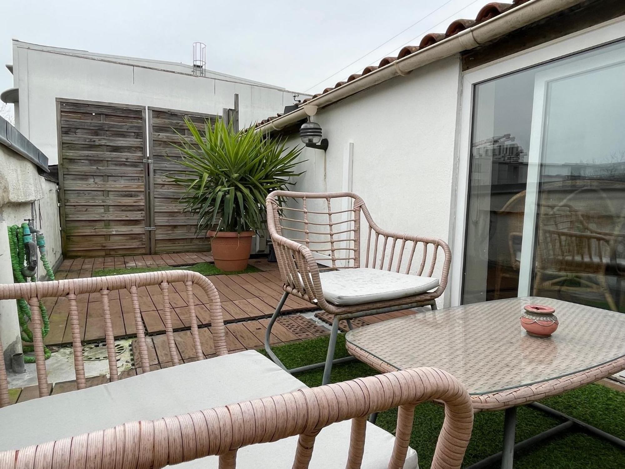 Ferienwohnung Logement Familial Etage Privatif Bordeaux Exterior foto